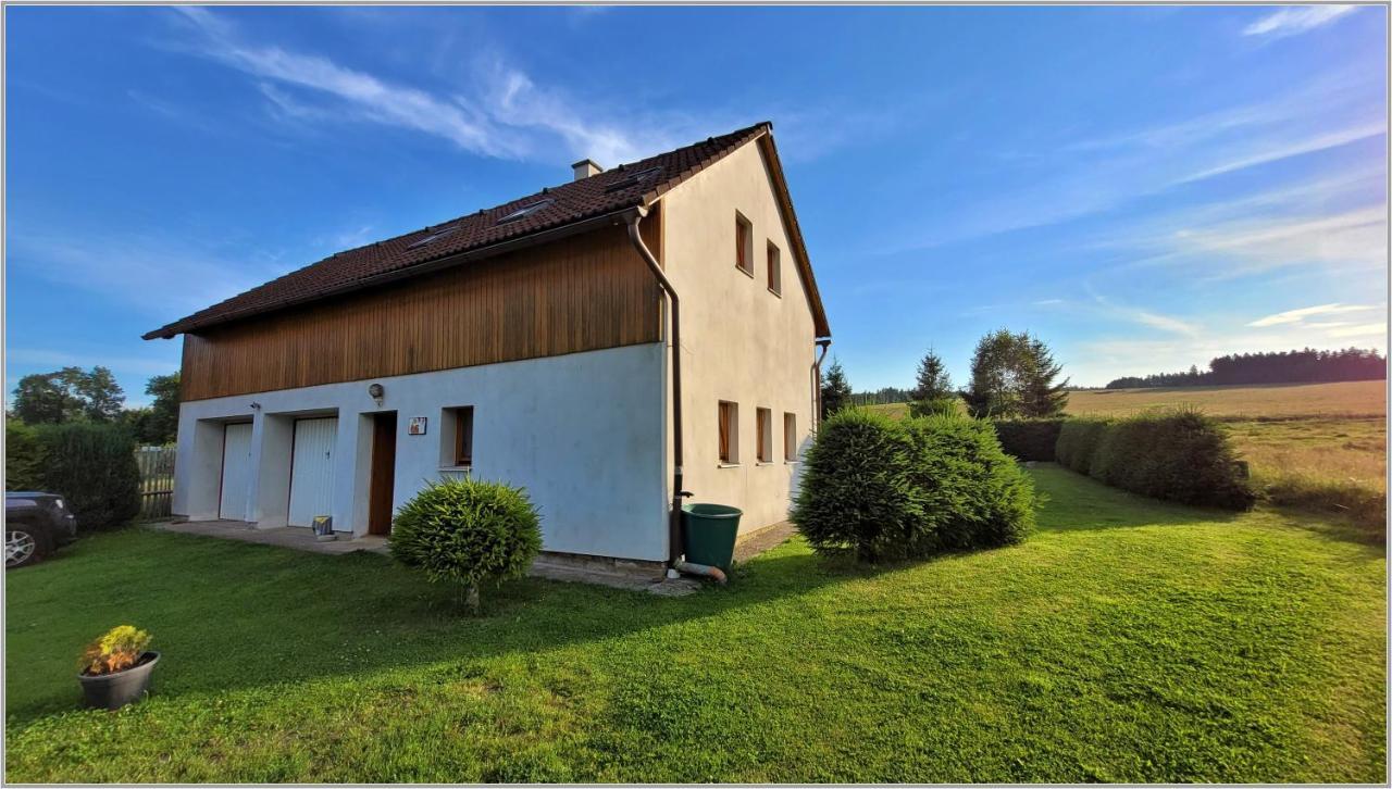 Apartmany Janovice Jivka Экстерьер фото